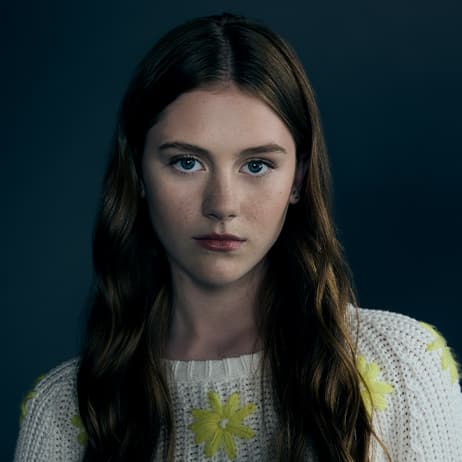 Khiyla Aynne as Hazel