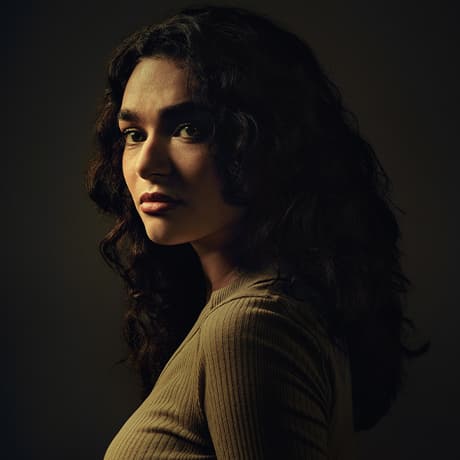 Paulina Chávez as Ariana