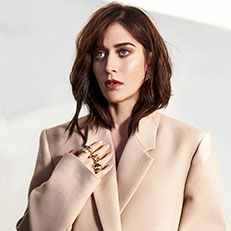 Lizzy Caplan